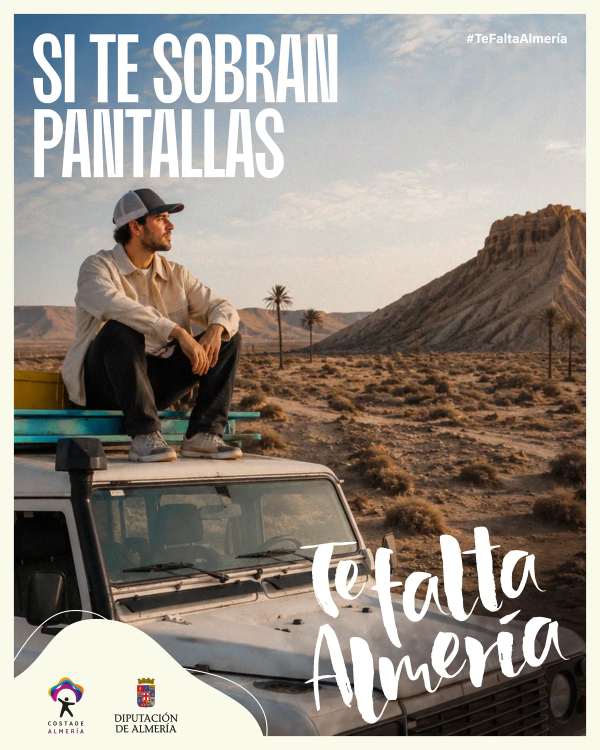 Gráfica para redes de Te falta Almería: «Si te sobran pantallas», en el desierto de Tabernas